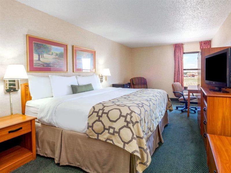 Baymont By Wyndham Amarillo East Hotel Exterior foto