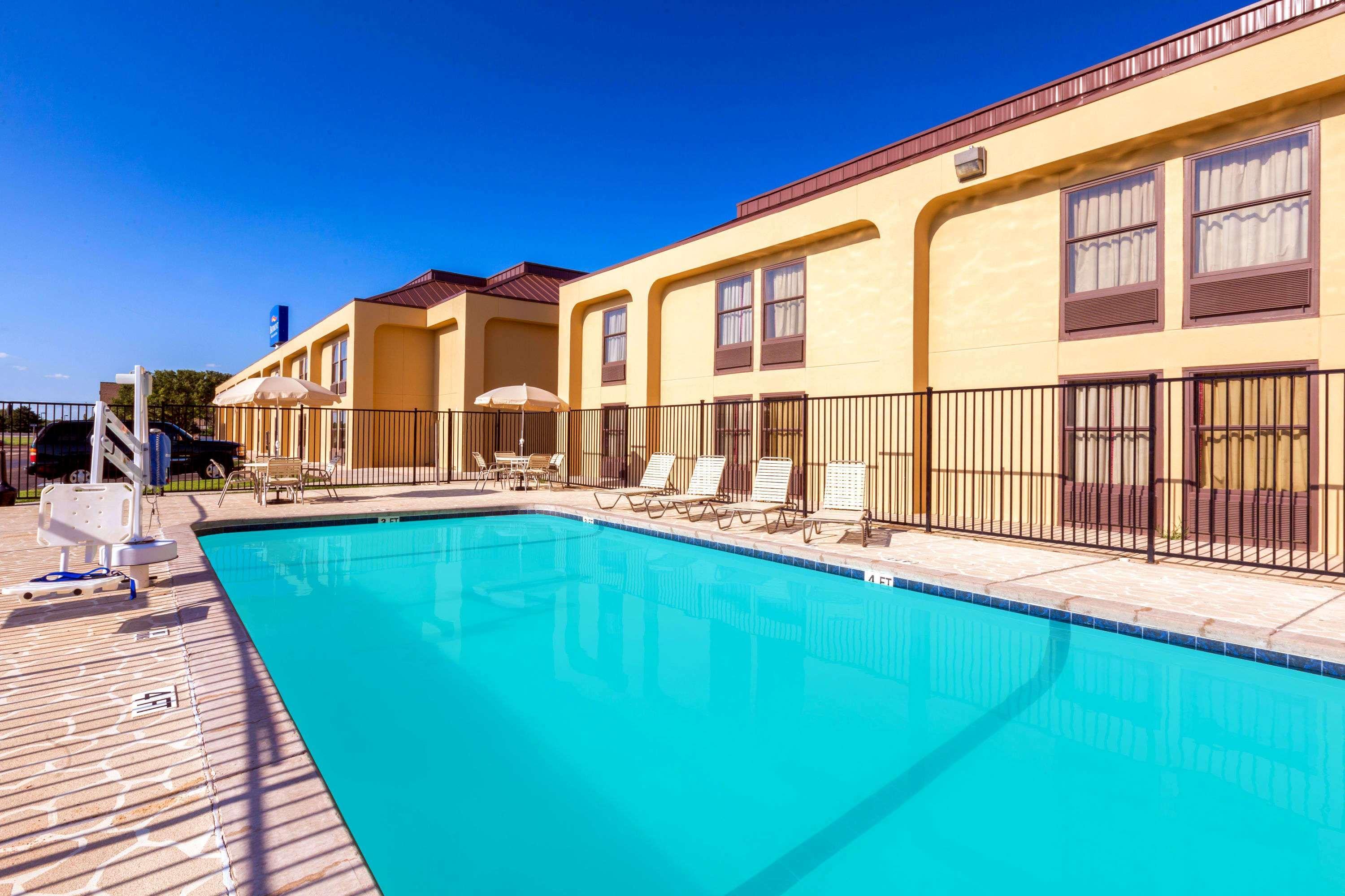 Baymont By Wyndham Amarillo East Hotel Exterior foto